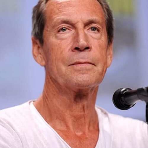 Jonathan Hyde