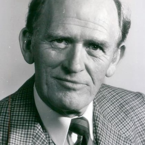 Gordon Jackson