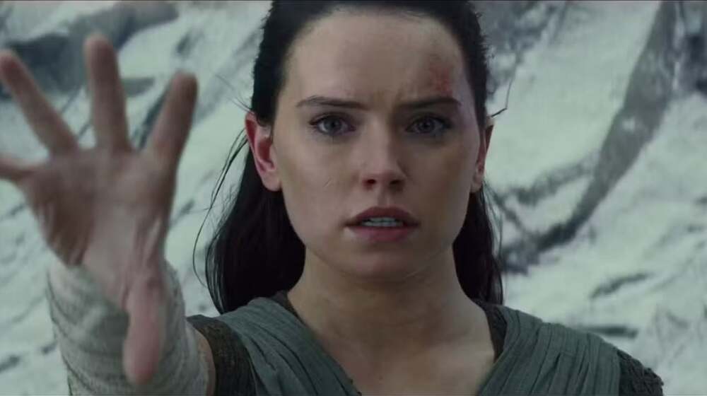 Daisy Ridley sigue los pasos de Rambo y Liam Neeson y surge como una prometedora estrella de acci&oacute;n: