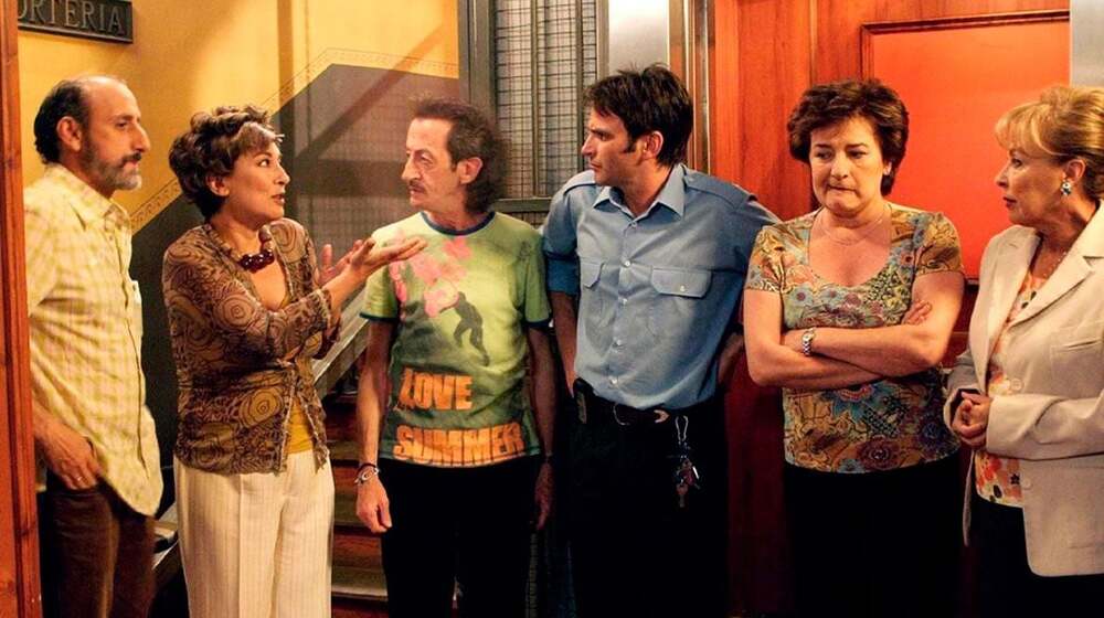 'Aqu&iacute; no hay quien viva' iba a tener un ic&oacute;nico cantante haciendo de actor porno: "Le dio como un poco de cosa"