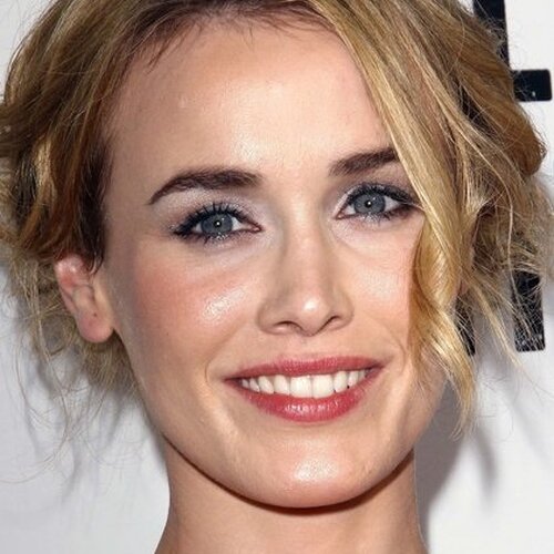 Dominique McElligott