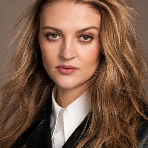 Lara Peake
