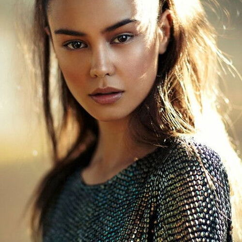 Courtney Eaton
