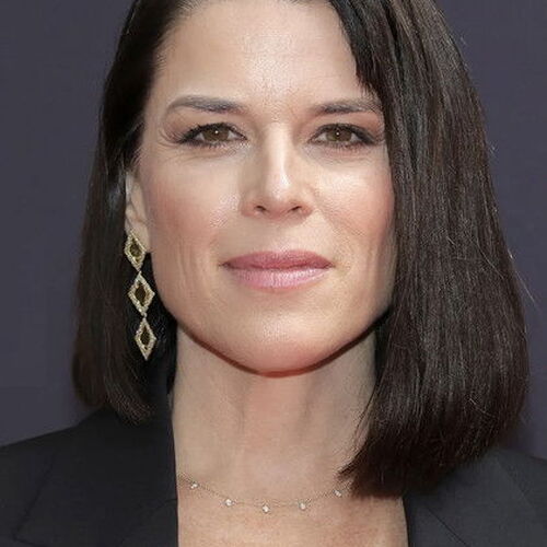Neve Campbell