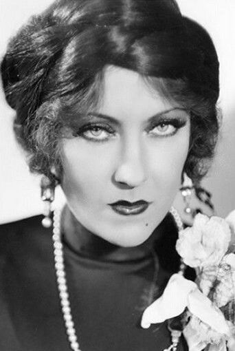 Gloria Swanson